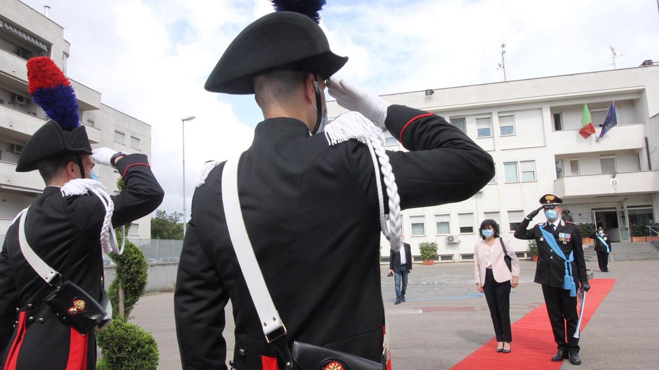 Il colonnello Marco Grandini e il prefetto Lucia Volpe alla festa per la fondazione dell'Arma (foto Batavia)