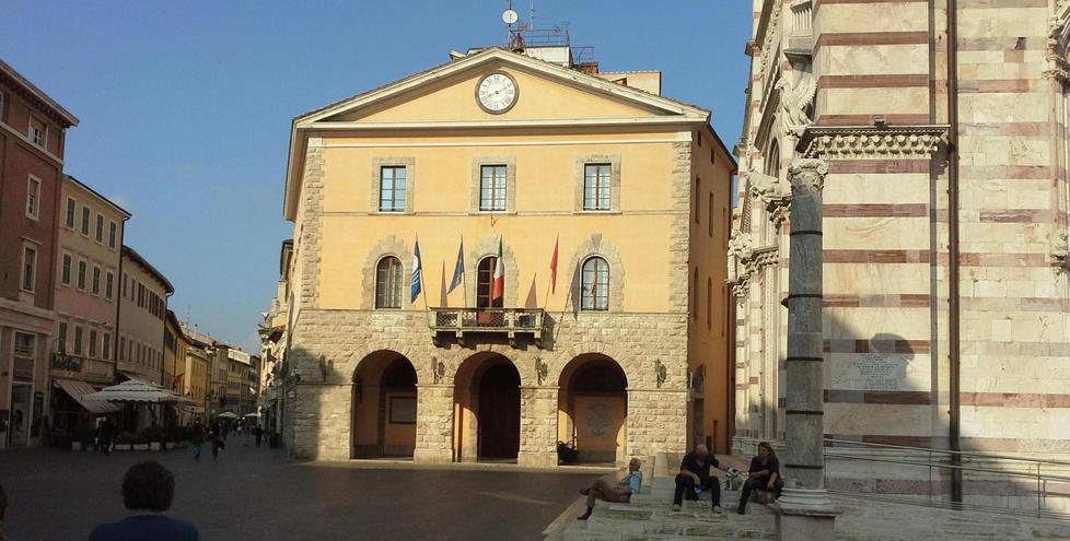 Comune, firmato l’accordo per i quattrocento dipendenti 