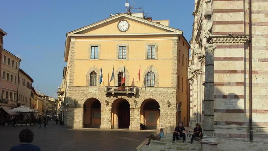 Comune, firmato l’accordo per i quattrocento dipendenti