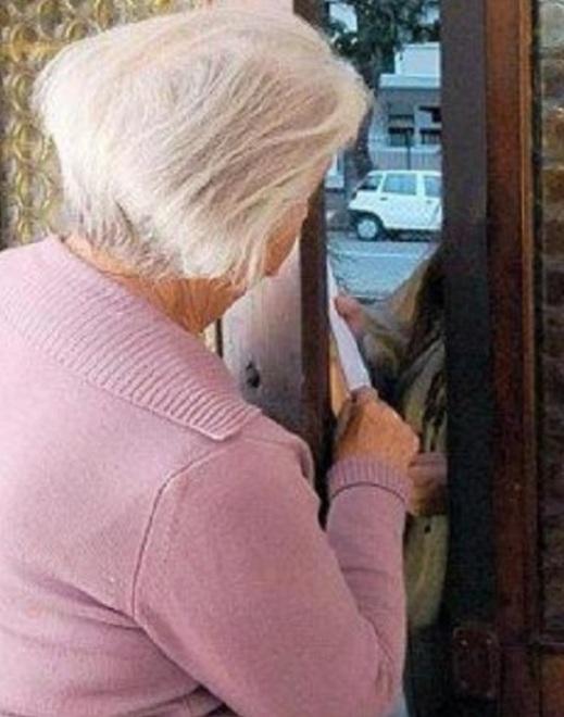 «Suo marito è nei guai» Anziana truffata da un finto avvocato