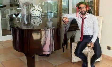 Orune in silenzioso corteo per il funerale di Antonio Carruale