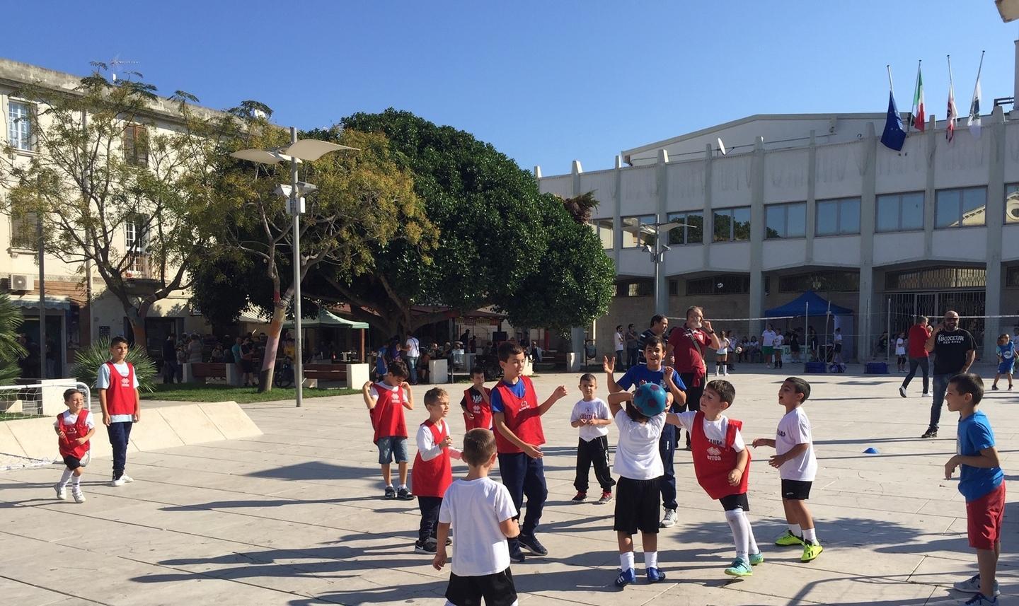 Via alle attività ludiche estive negli spazi esterni delle scuole 