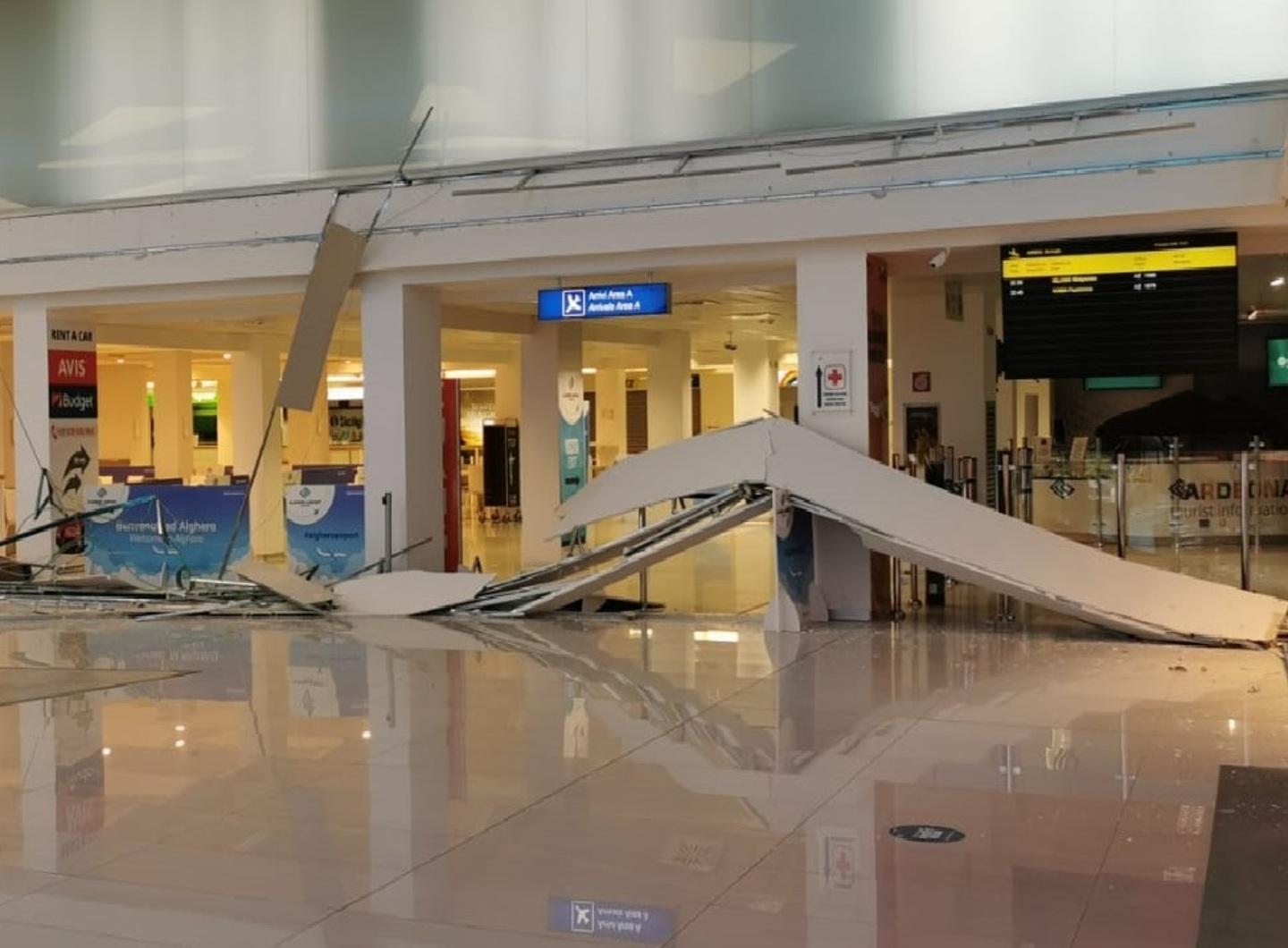 Crollo in aeroporto, ferito un finanziere 