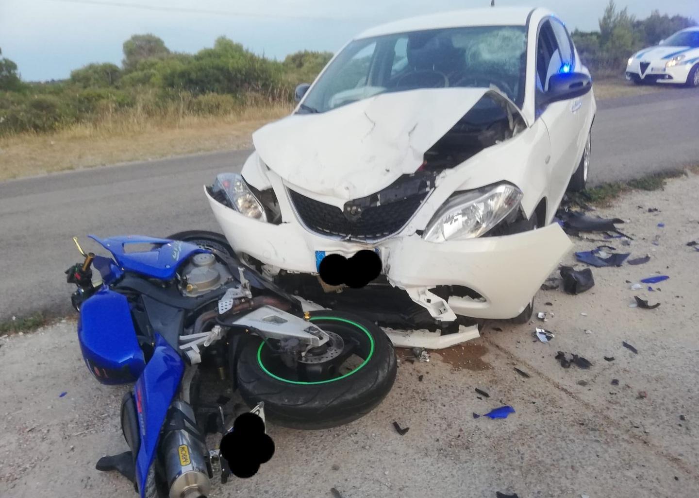 Scontro auto-moto, grave un 31enne 