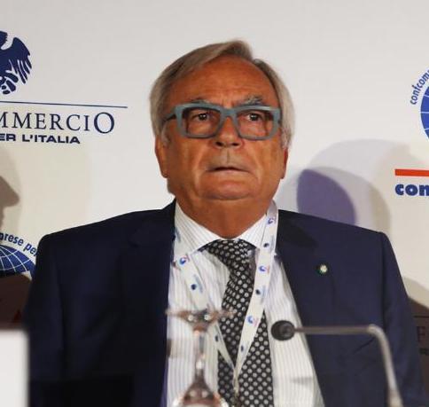 C’è il nuovo decreto: via libera a navi e aerei 