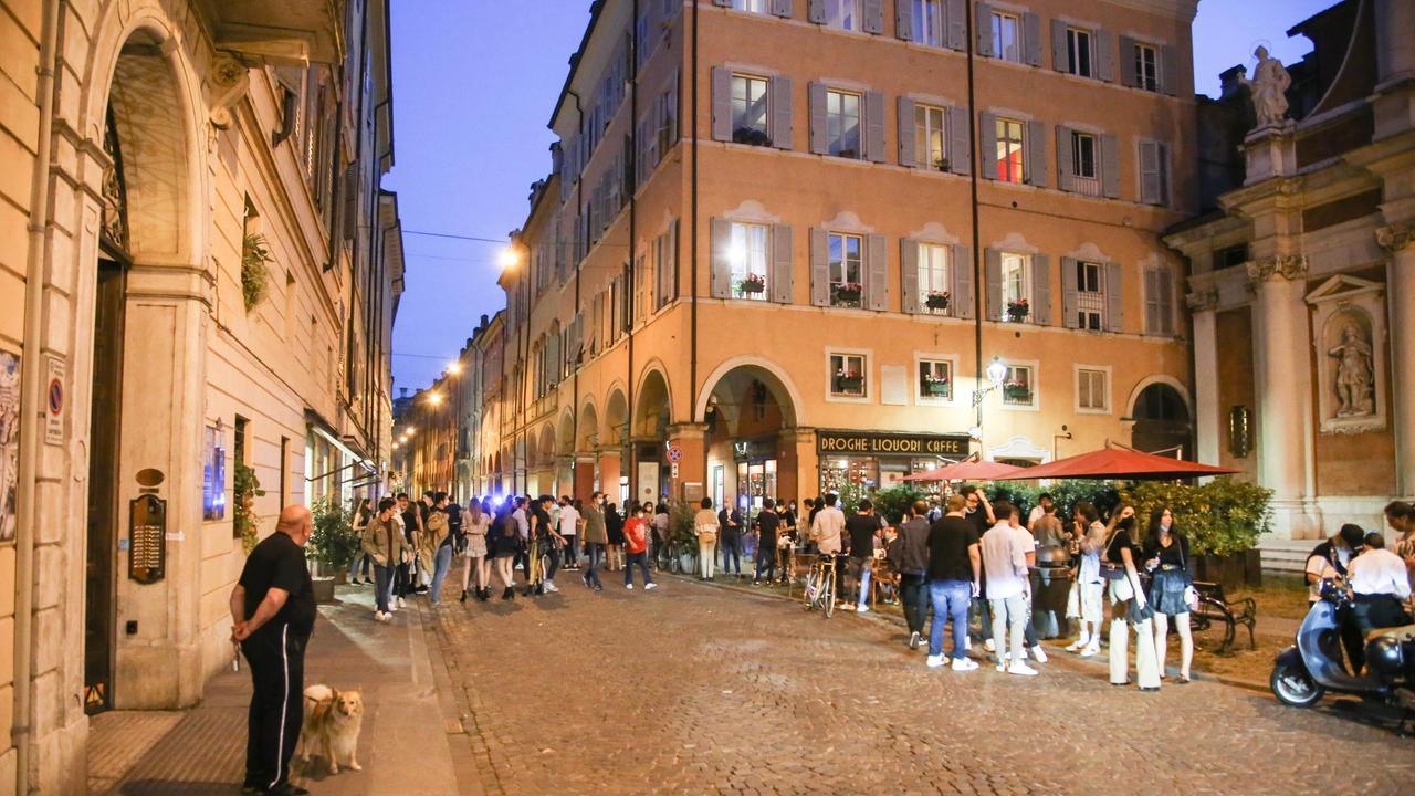 Modena, bande di ragazzi in largo S. Giorgio: "Intensifichiamo i controlli"