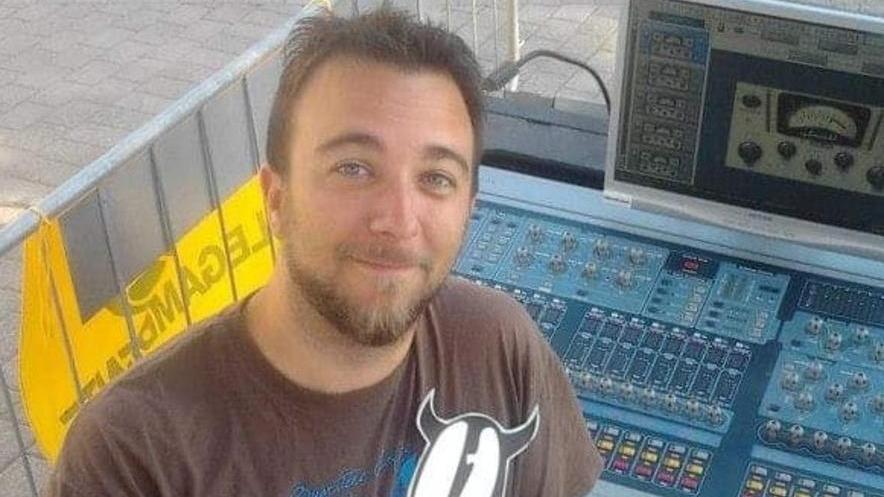 Tecnici dello spettacolo dal vivo Davide Fatemi è il coordinatore
