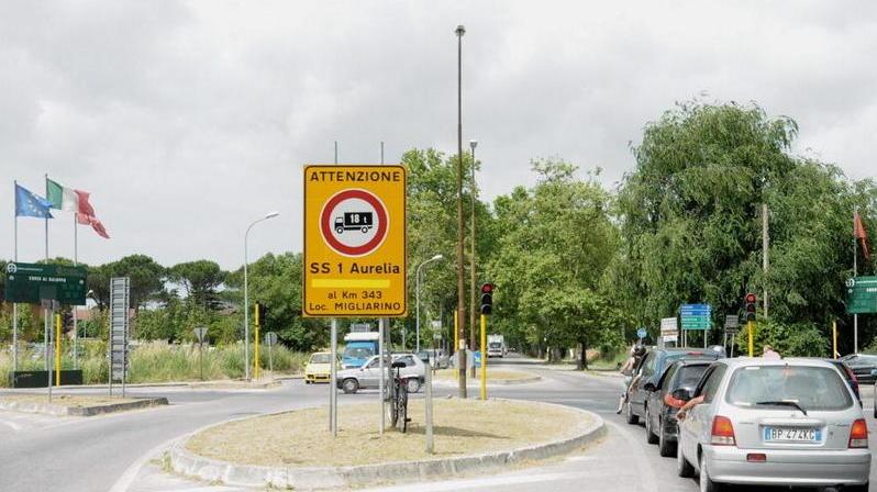 Si sblocca anche la rotonda Aurelia-viale delle Cascine