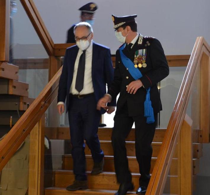 Corona d’alloro per il maresciallo Petracchi 