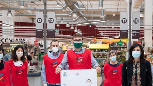 Donate due tonnellate di generi alimentari