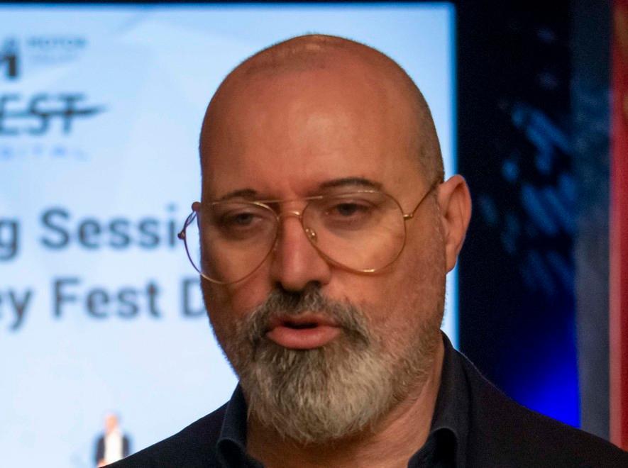 «Investimenti mai visti prima» Bonaccini apre l’hub di Bologna