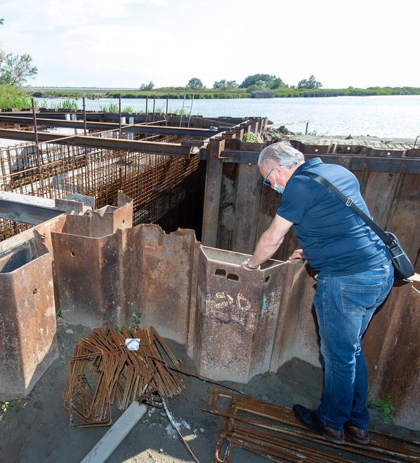 Dalla Sacca di Goro la sabbia per i Lidi Cinque cantieri aperti per il rilancio del delta 