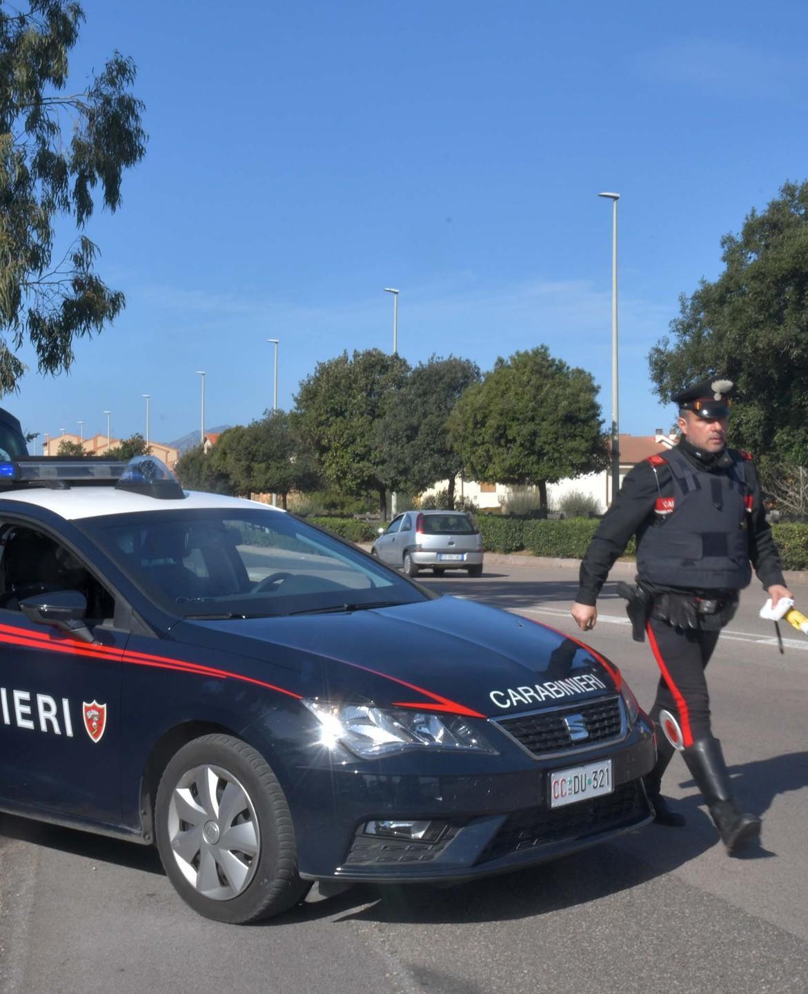 Una coltellata alla badante arrestato nigeriano