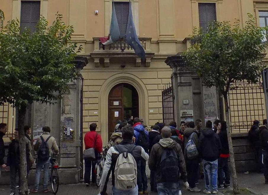 Muore a 19 anni per una rara malattia del sangue 