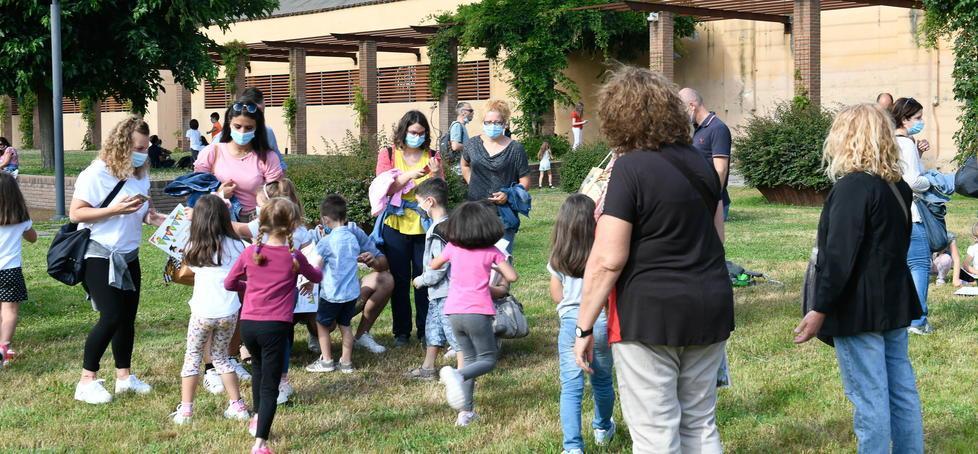 Dopo tre mesi insieme ai compagni di classe per la festa di fine anno 
