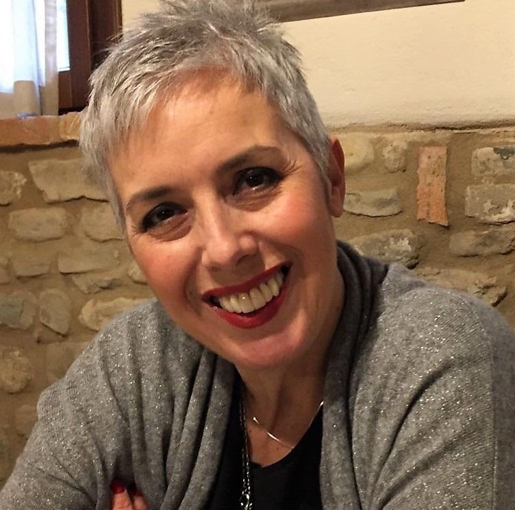 Morta a 56 anni la generosa Monica, con le sue creazioni aiutò a finanziare il Core 