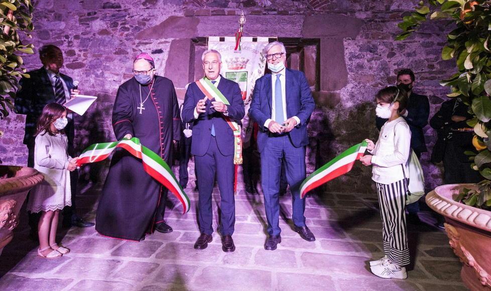 Viareggio festeggia duecento anni regalandosi la Torre Matilde 