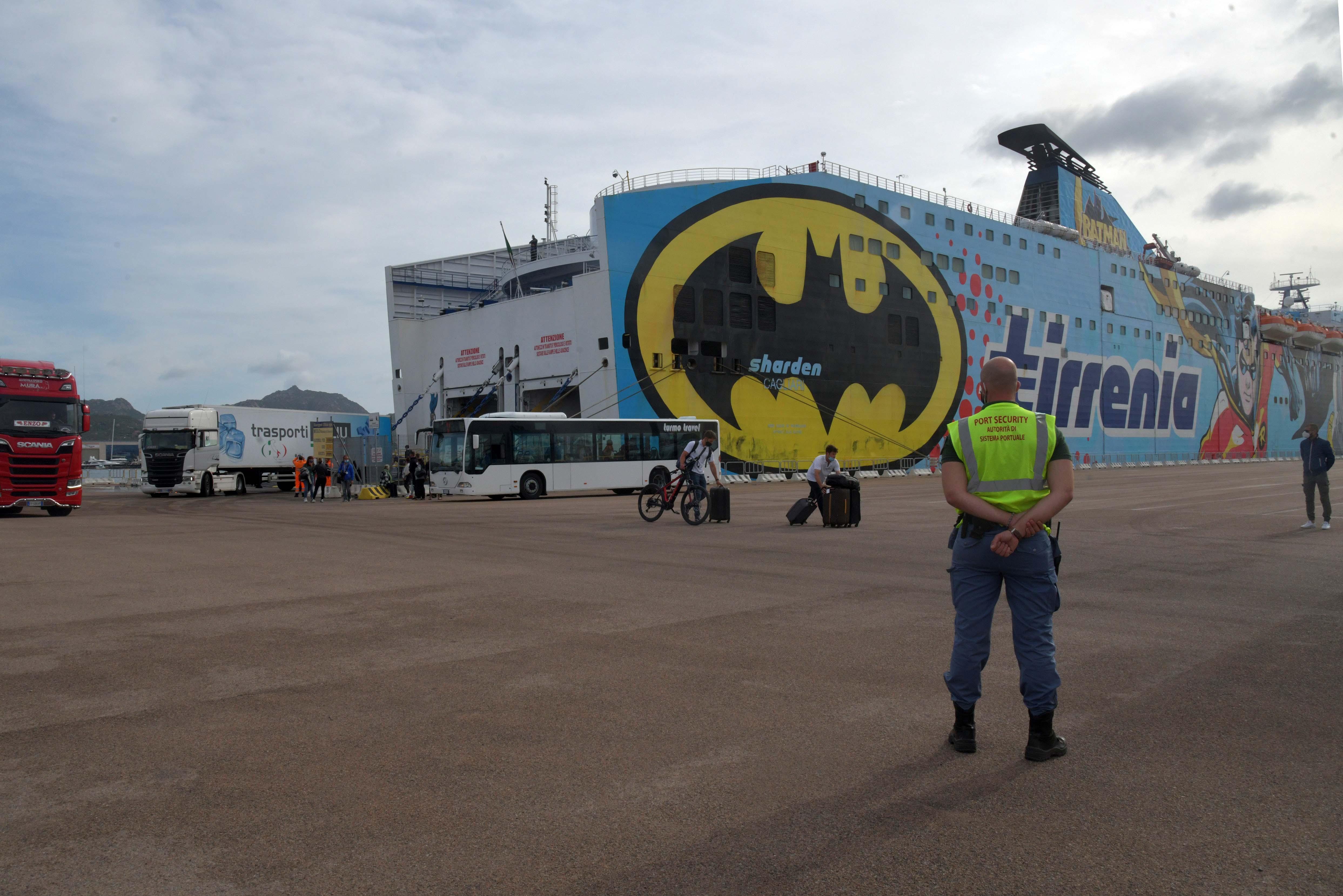 Coronavirus, è online la piattaforma per la registrazione di chi arriva in Sardegna