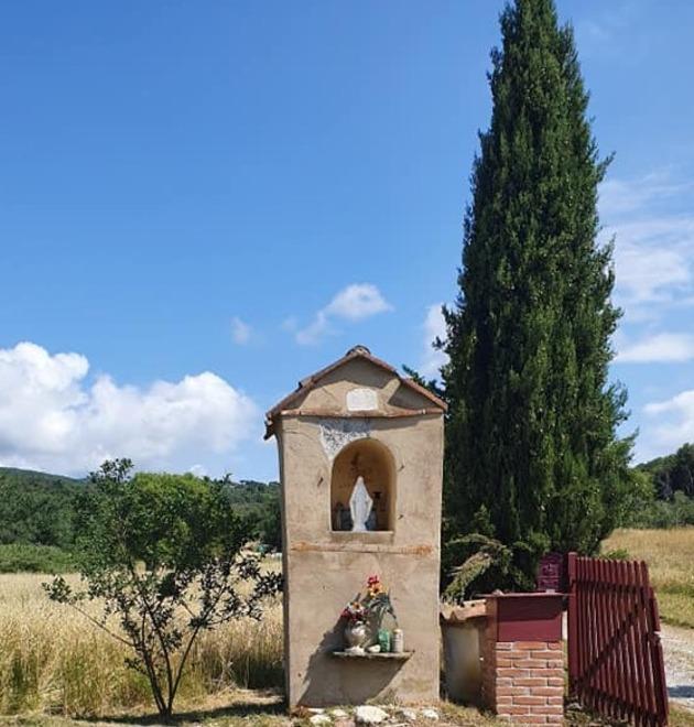 Ricollocata la statua della Madonna nell’edicola