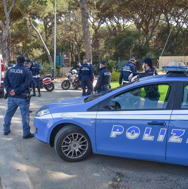 Schiamazzi in centro e passanti importunati ma doveva essere a casa