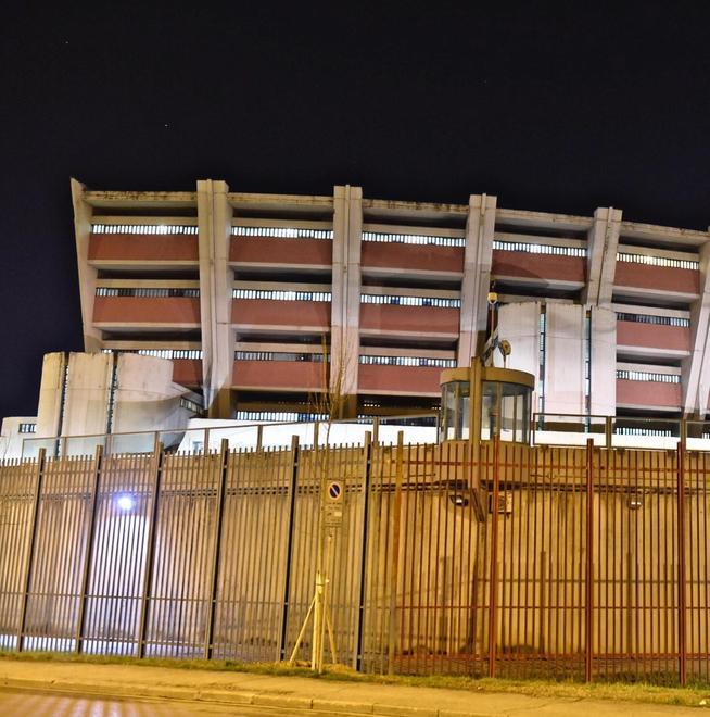 Portato in carcere l’uomo che un anno fa molestò una ragazza 