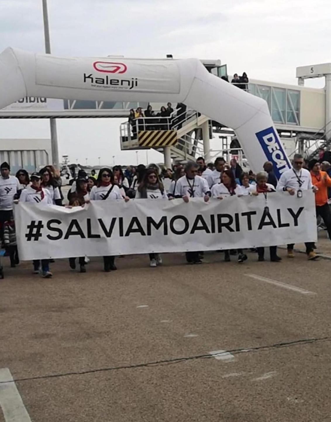 I sindacati: fronte comune per i lavoratori di Air Italy 
