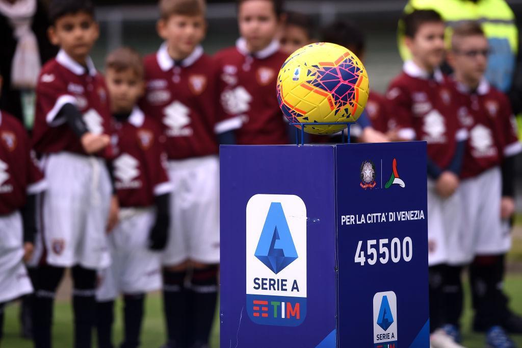 Scudetto, retrocessioni e la scelta di un piano B, è guerra tra Figc e Lega A 
