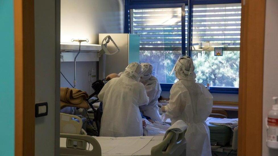 Un solo paziente nel reparto Covid: tutto l’ospedale ora fa il tifo per lui