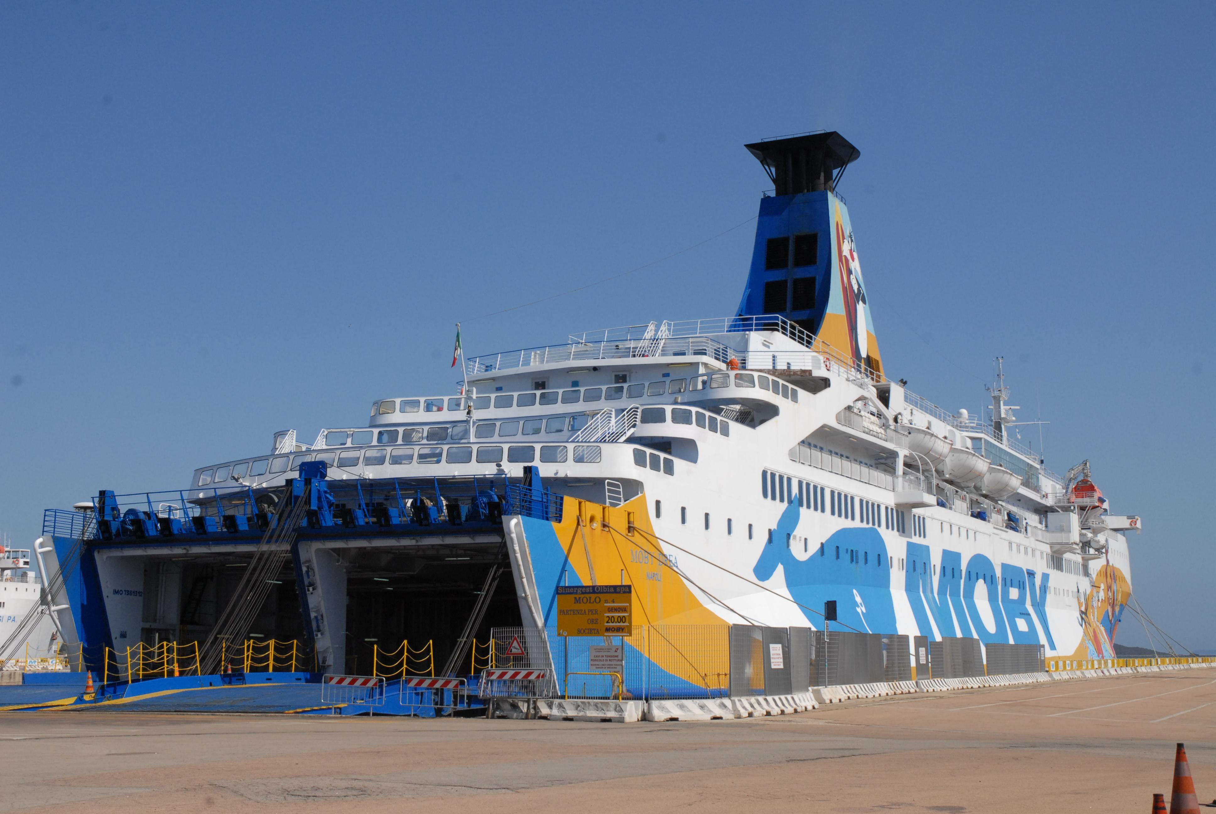 Coronavirus, negativo il tampone sul passeggero della Moby arrivata a Cagliari