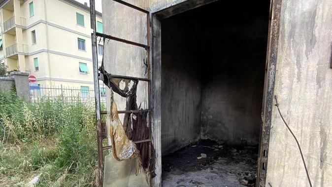 L'ingresso alla zona in cui è avvenuto il tentato omicidio