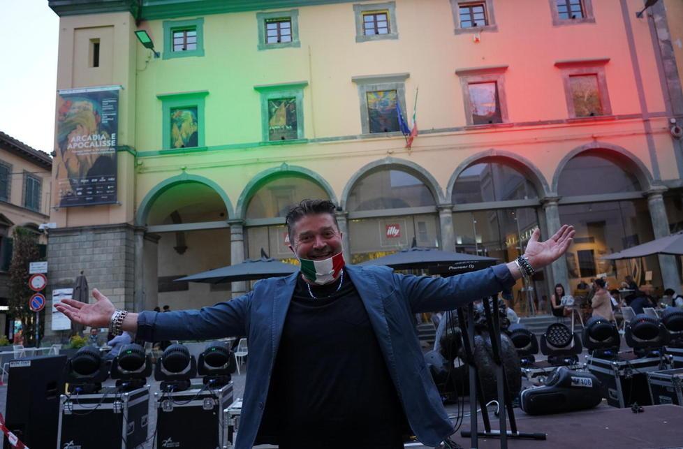 Paolo Sax illumina il cuore di Pontedera
