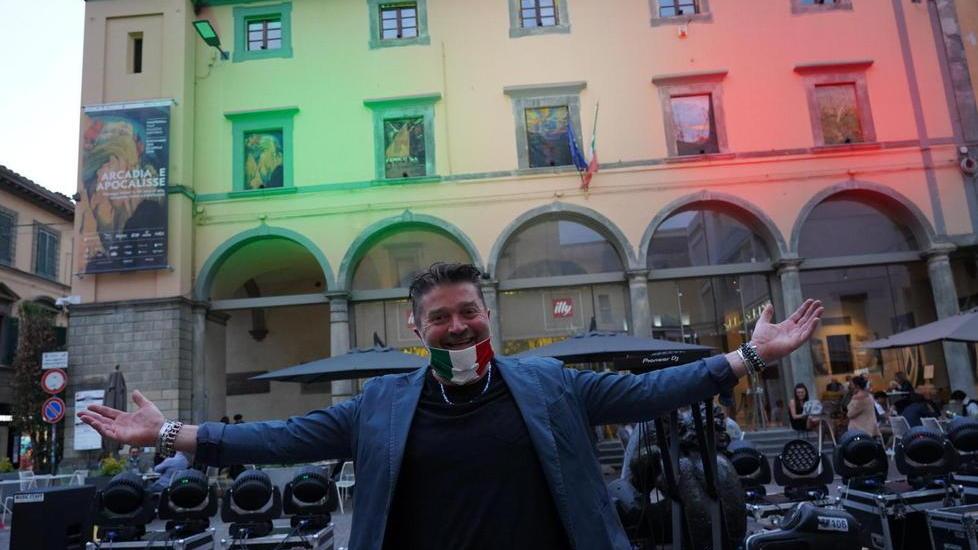 Paolo Sax illumina il cuore di Pontedera