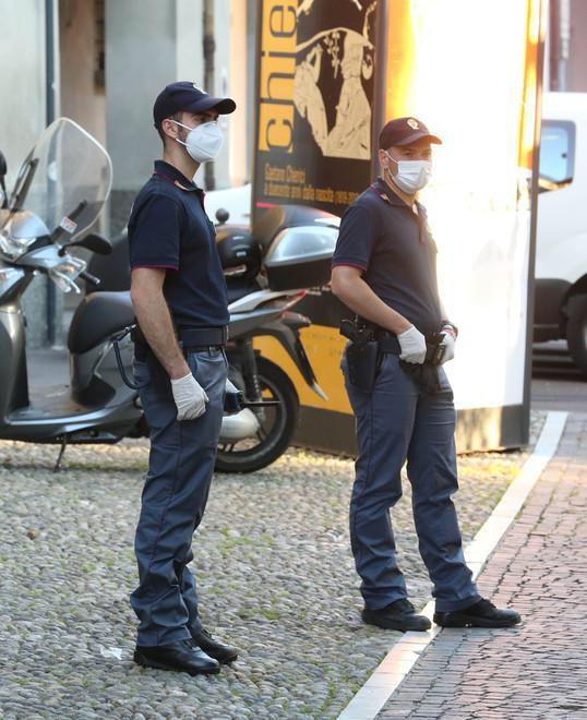 I ristoratori chiedono aiuto ai poliziotti 