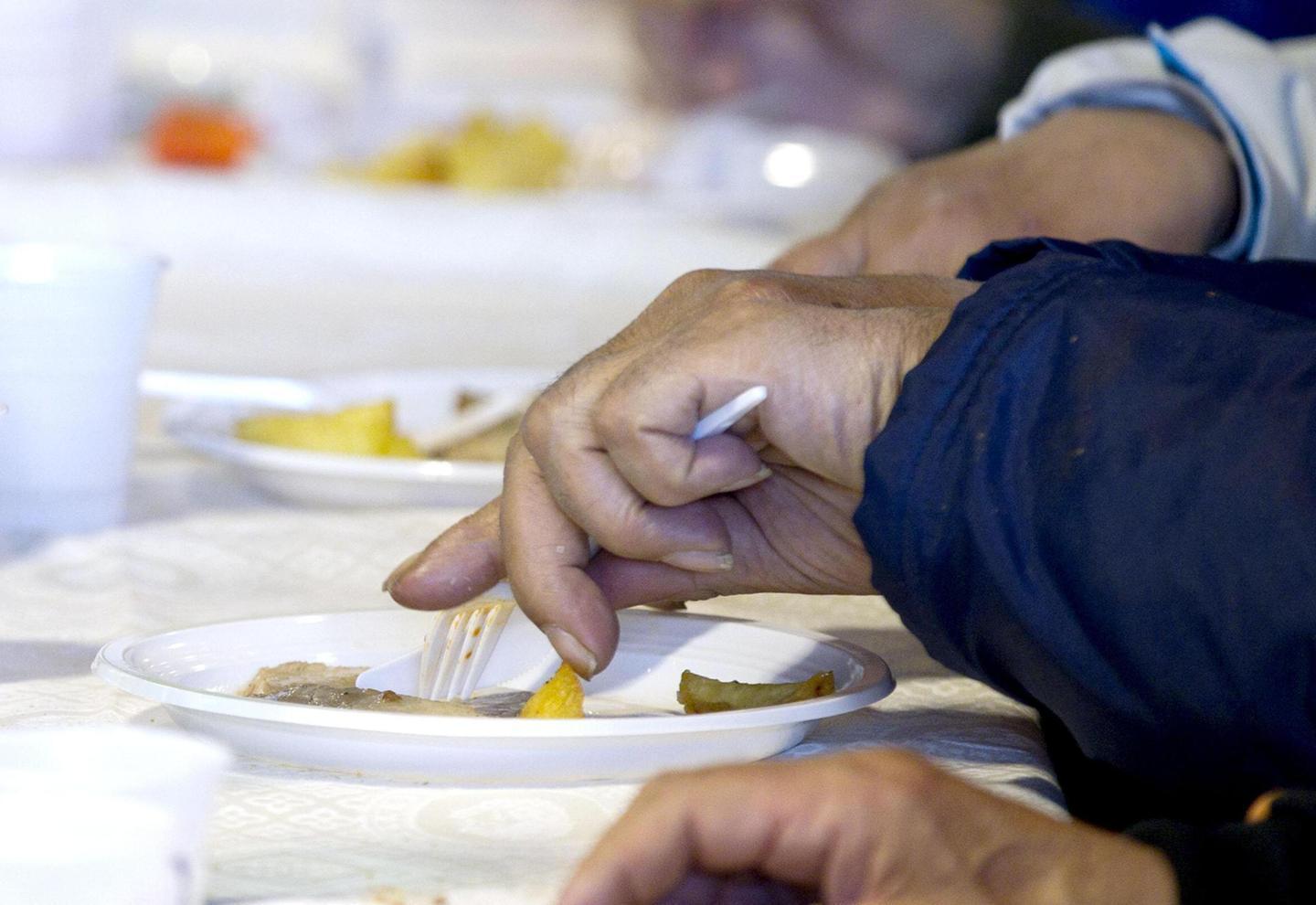 Sassari, le aziende donano prodotti alle famiglie in difficoltà