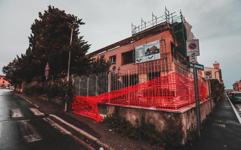 Si riaccendono le ruspe in via del Mare: il distretto sarà completamente abbattuto 