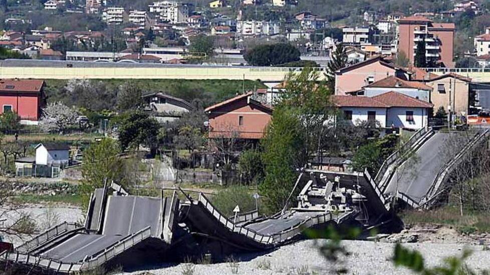 Enrico Rossi commissario per il ponte di Albiano Magra. «Subito le rampe per l’A15»