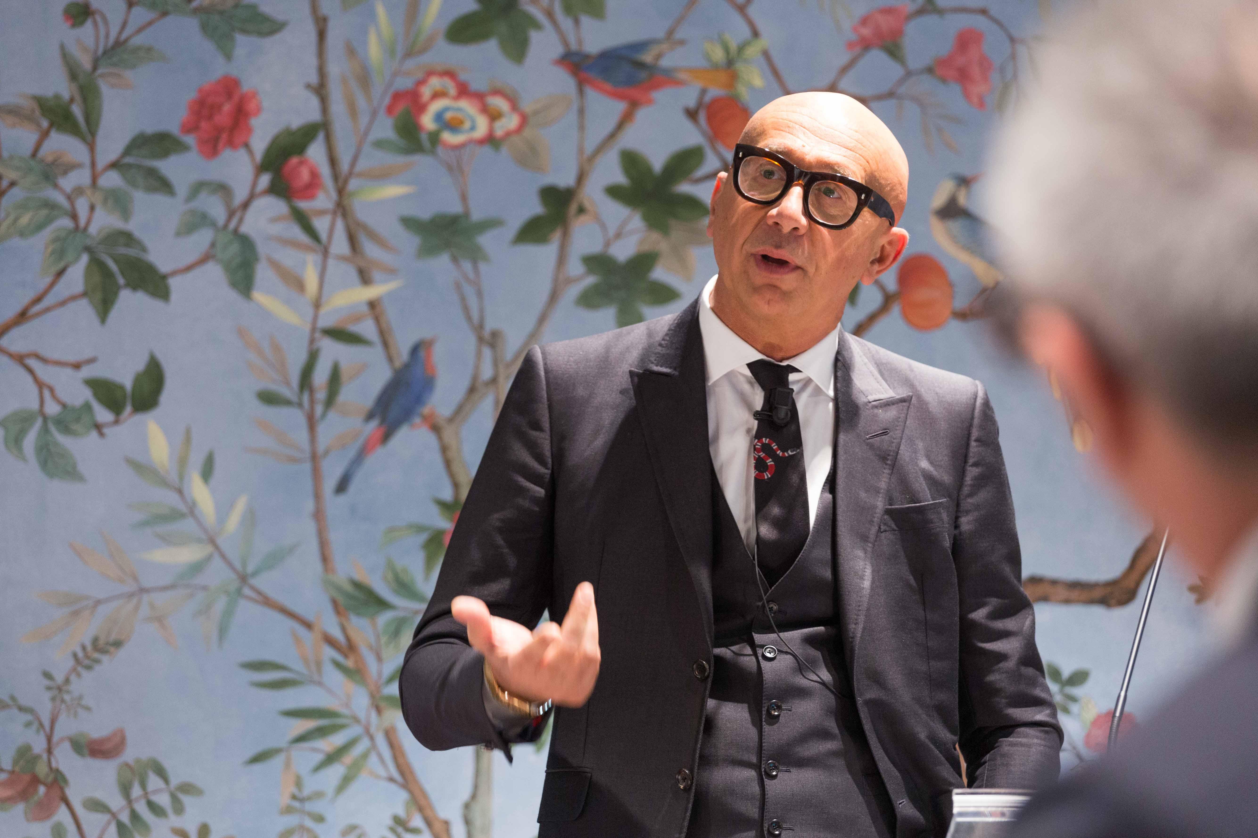 Gucci riduce l'impatto ambientale e si schiera contro "razzismo e ingiustizie"