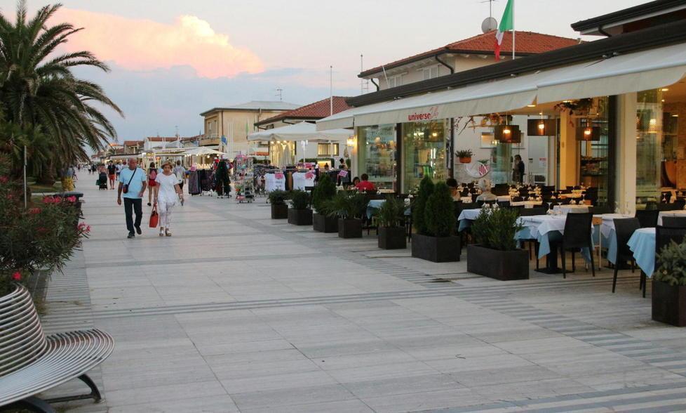 Via all’ampliamento gratuito del suolo pubblico per 21 attività 