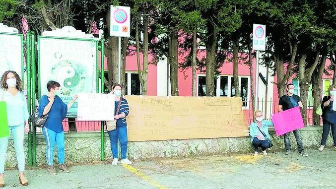 Presìdi anche in Versilia contro i tagli alla scuola