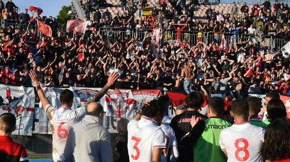 Adesso è ufficiale: il Grifone è in Lega Pro Il ritorno dopo cinque anni di purgatorio