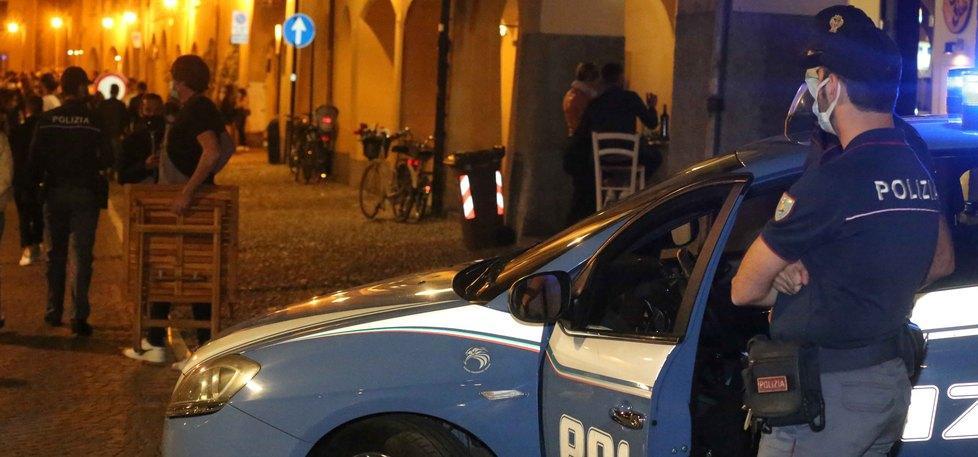 In centro storico senza mascherina Tre multe salate