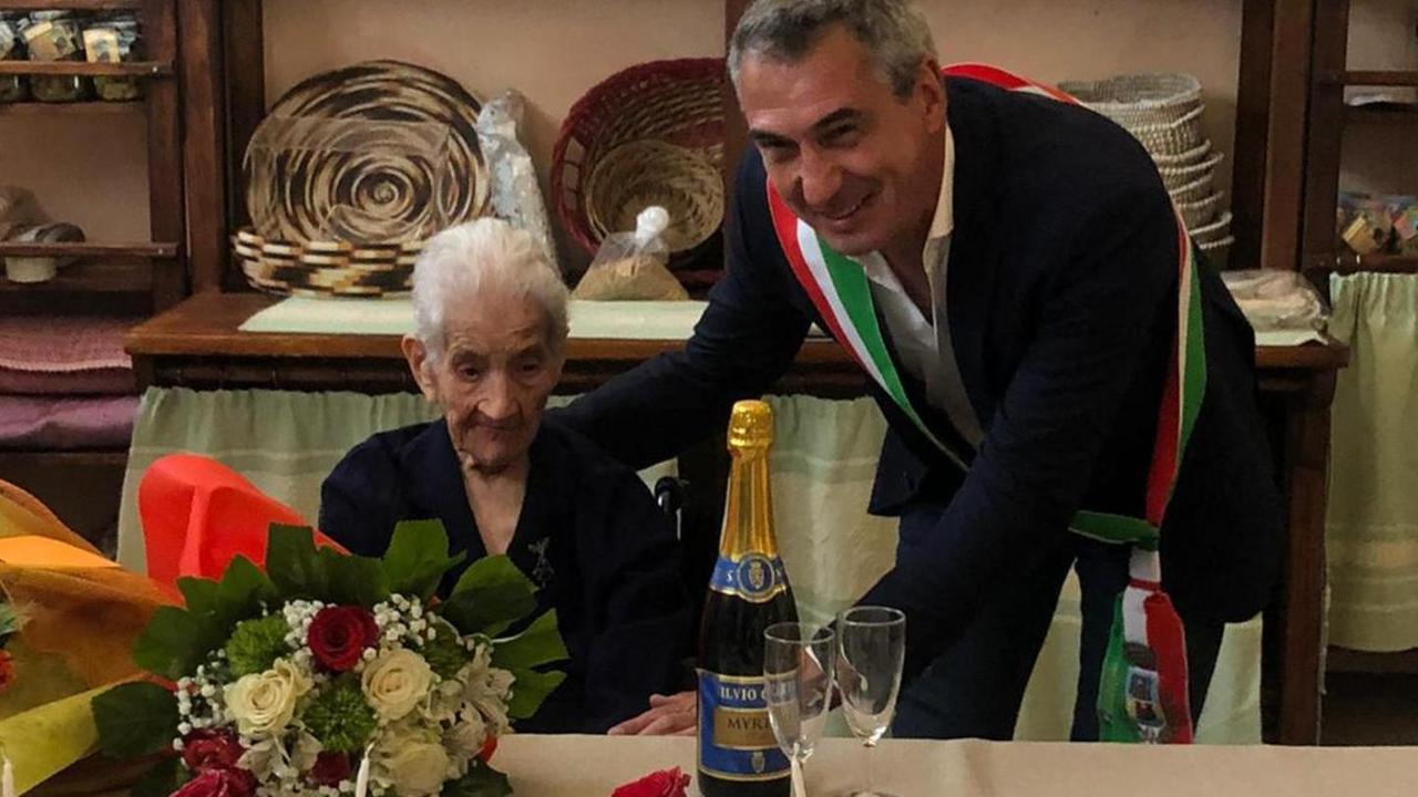Samugheo in festa per i cento anni di tzia Francesca