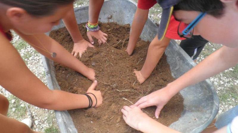 4 “maestre”per i ragazzi dei campi estivi