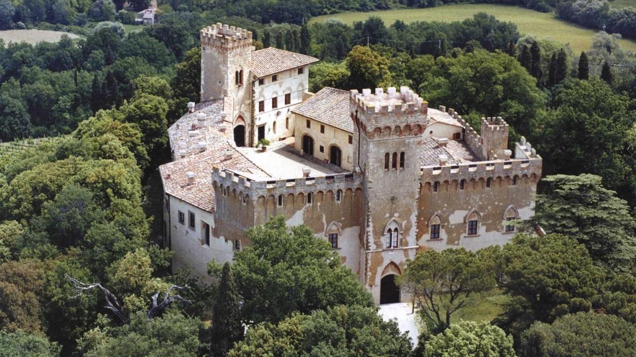 Il castello è in vendita e piace agli israeliani, ma il prezzo è crollato