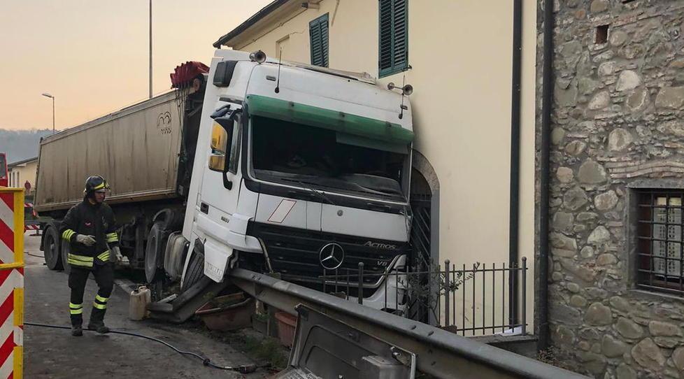 Pesciatina, la strada della tragedia: 12 chilometri da incubo tra alta velocità, incroci e "trappole"