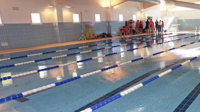 La piscina rimane chiusa «Riapriremo a settembre»