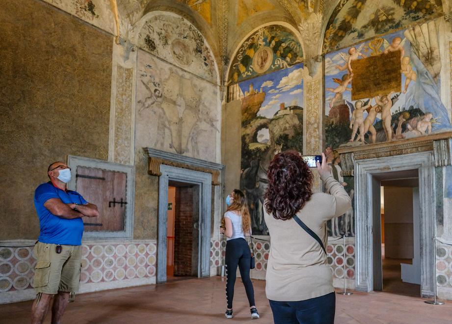 Poker di città con tante meraviglie