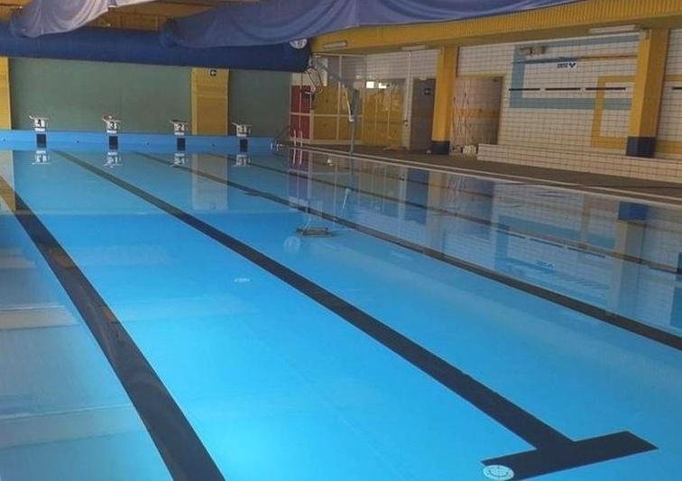 Ploaghe, la piscina pronta a fine estate 