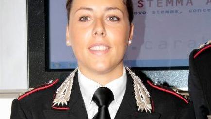 Donna rischia di annegare: salvata da una carabiniera