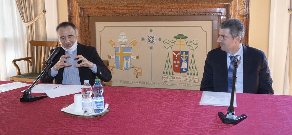 Modena Alla Diocesi un milione e 300mila euro «Così ripartono parrocchie e comunità» 